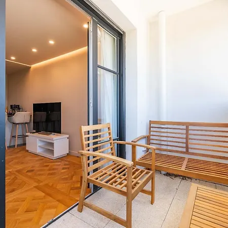 Prestige By Plaza *